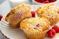 Raspberry Streusel Muffins: Moist Berry Muffin Recipe