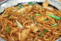 Crispy Pan-Fried Chicken Noodles with Soy-Garlic Sauce