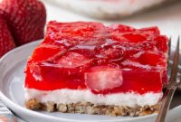 Strawberry Pretzel Salad Recipe with Creamy Cheesecake Layer