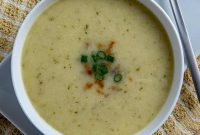 Creamy Keto Cauliflower Soup Recipe – Low-Carb Comfort Bowl