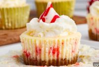 Mini Peppermint Cheesecakes with Chocolate Crust