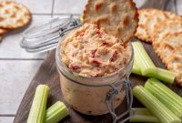Homemade Southern Pimento Cheese Recipe (Authentic & Creamy)