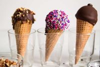 Coconut Sundae Cones: Creamy Coconut Ice Cream in Waffle Cones