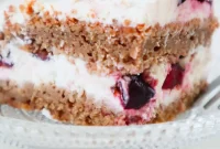 Homemade Cherry Cake Recipe with Fresh Fruit Filling