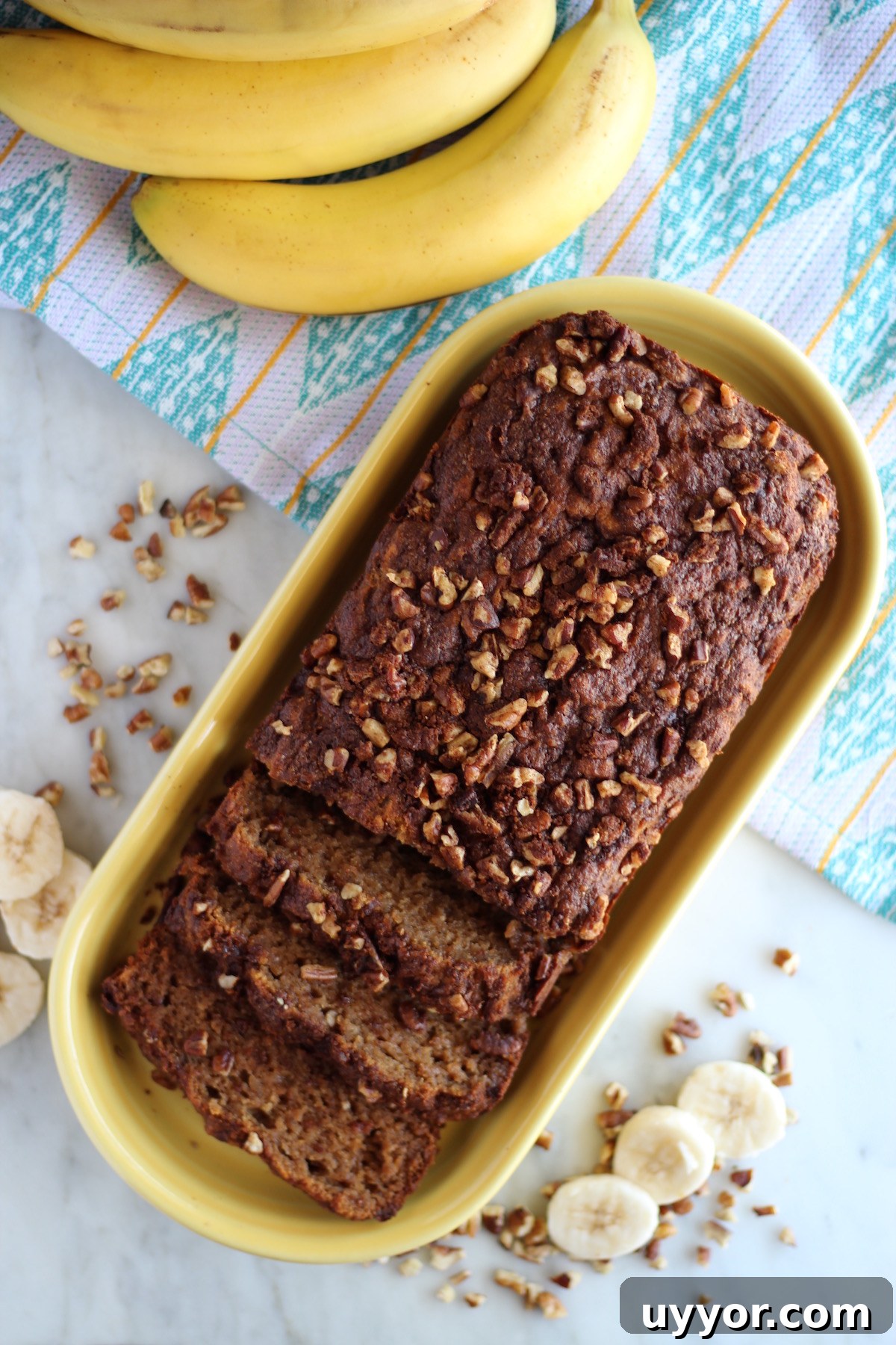 Grain-Free Streusel Banana Bread- a soft, dense sweet bread bursting with banana and cinnamon flavor, perfect for breakfast or dessert, and totally grain and dairy-free! | fedandfulfilled.com