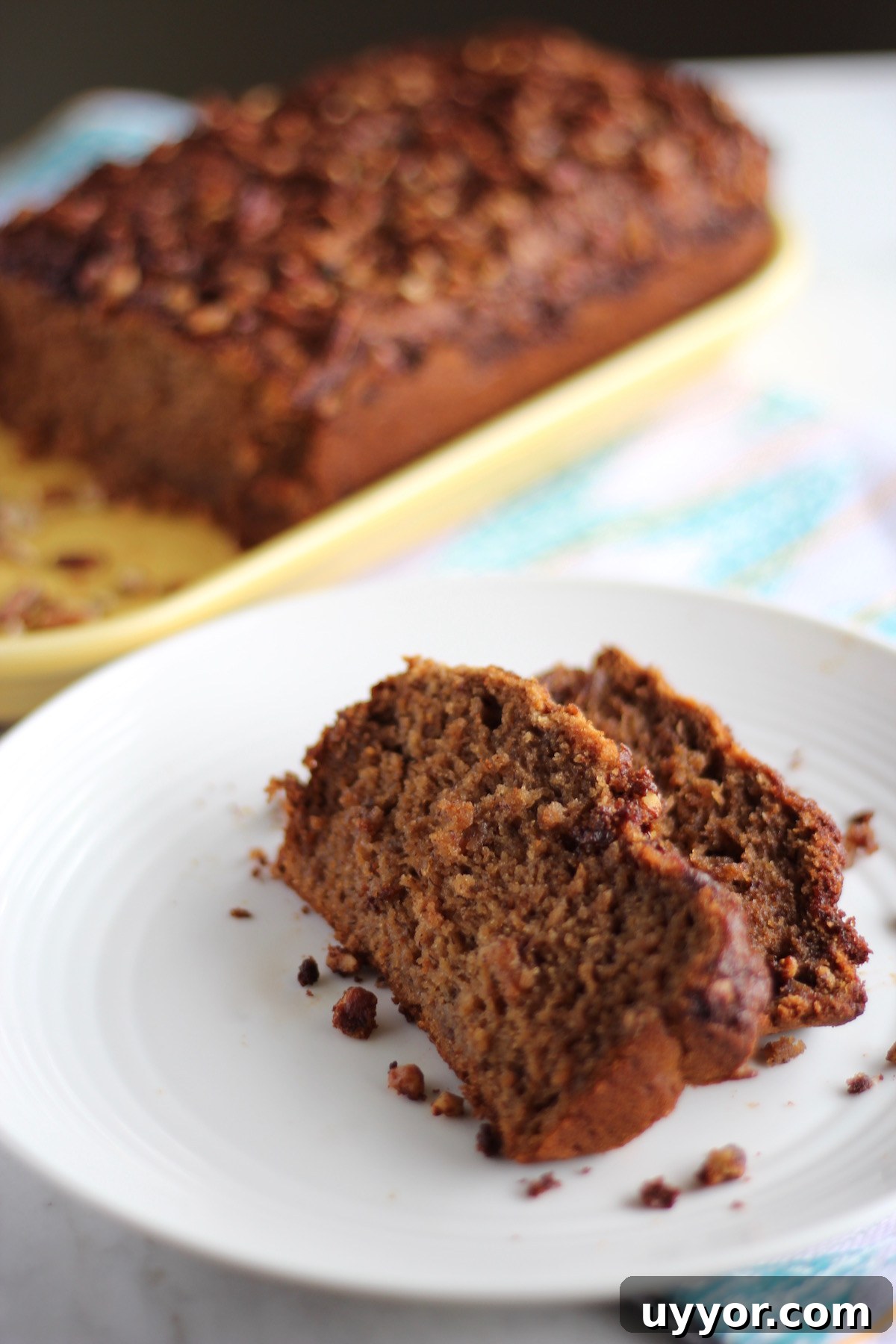 Grain-Free Banana Bread with Crunchy Streusel Topping 12 Grain-Free Streusel Banana Bread - a sweet, delicious banana bread that is totally grain-free and loaded with cinnamon pecan streusel topping! Must try! | fedandfulfilled.com