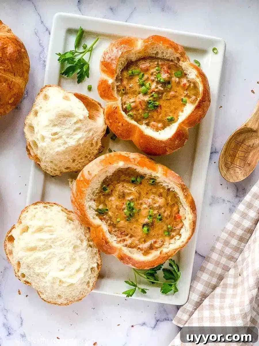 Pumpkin-Shaped-Bread-Bowls.