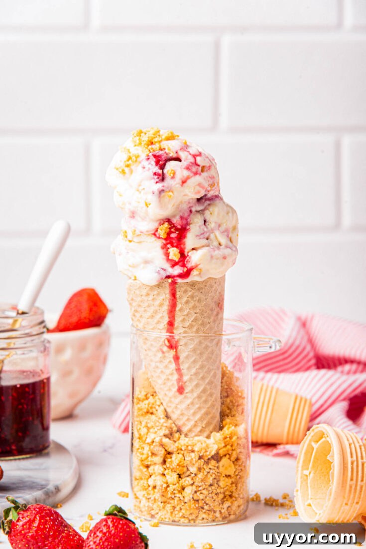no churn strawberry cheesecake ice cream