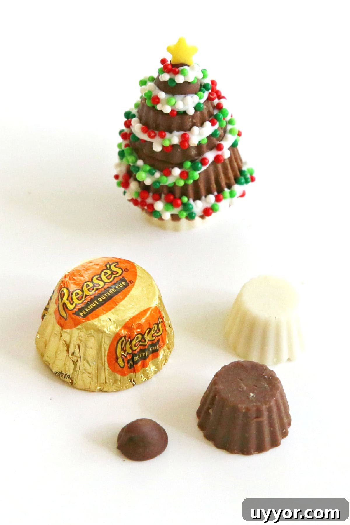 These Reese's Peanut Butter Cup Christmas Trees are so fun and easy to make. Reese's Peanut Butter Cup Trees ingredients