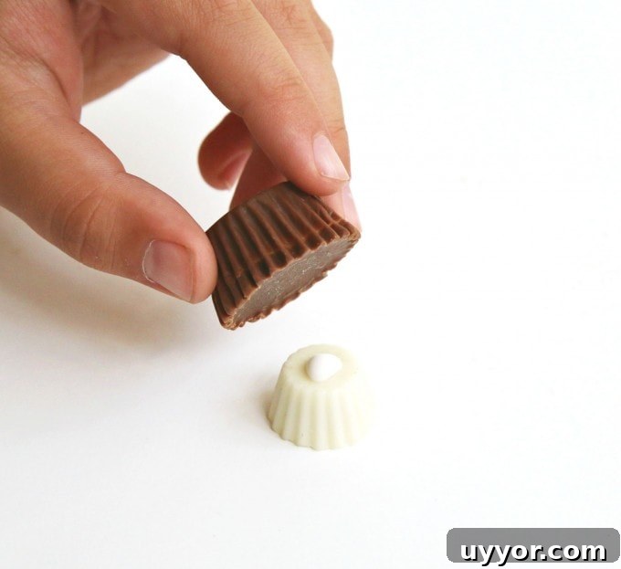 These Reese's Peanut Butter Cup Christmas Trees are so fun and easy to make. Reese's Peanut Butter Cup Christmas Trees....these are super easy & fun treats that the Kids will love for the Holidays!