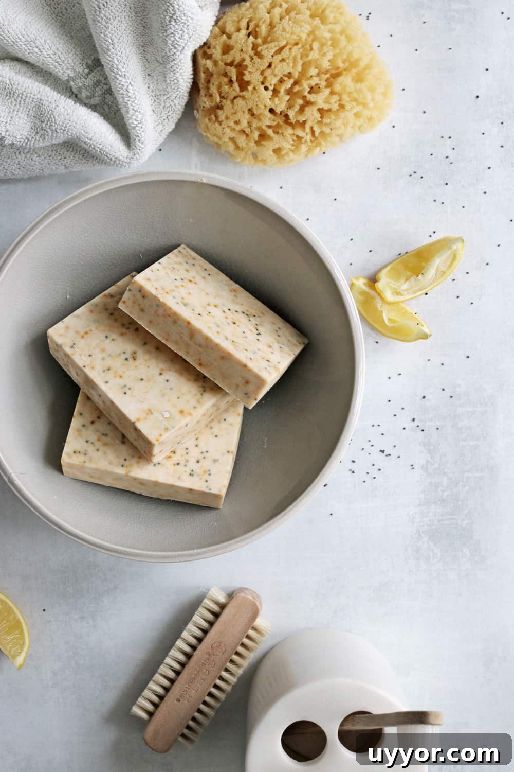 Top Essential Oils for Soap Making: 10 Fragrant Picks 7 Lemon essential oil soap