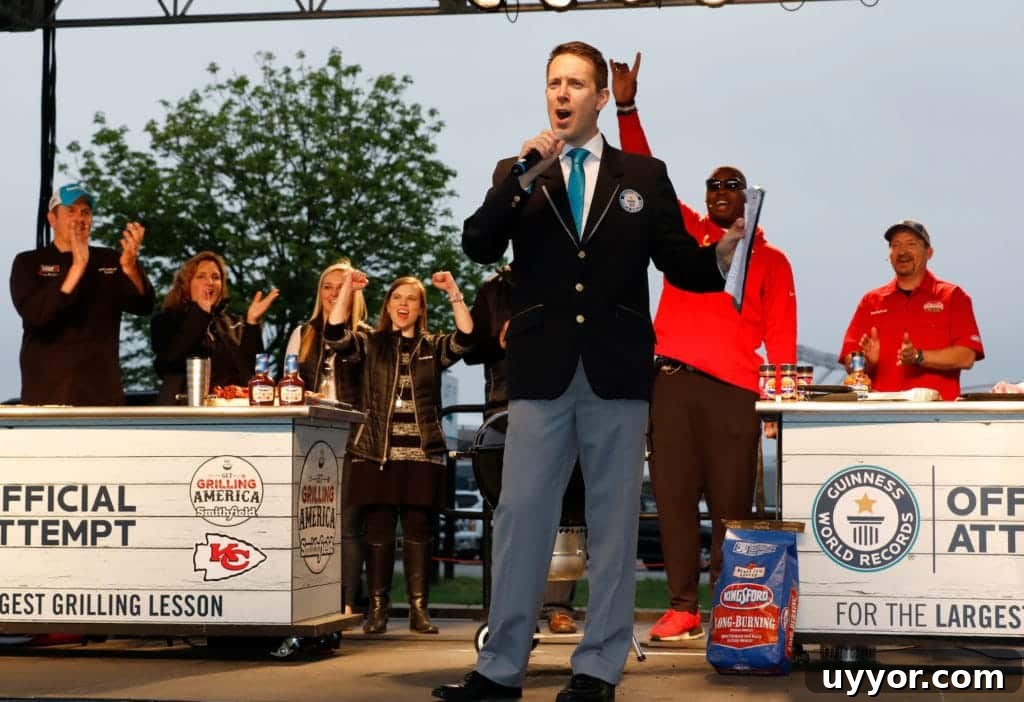 Guinness World Record: Largest Grilling Lesson Experience 5 Official adjudicator Philip Robertson announces Smithfield setting the Guinness World Records title for Largest grilling lesson.