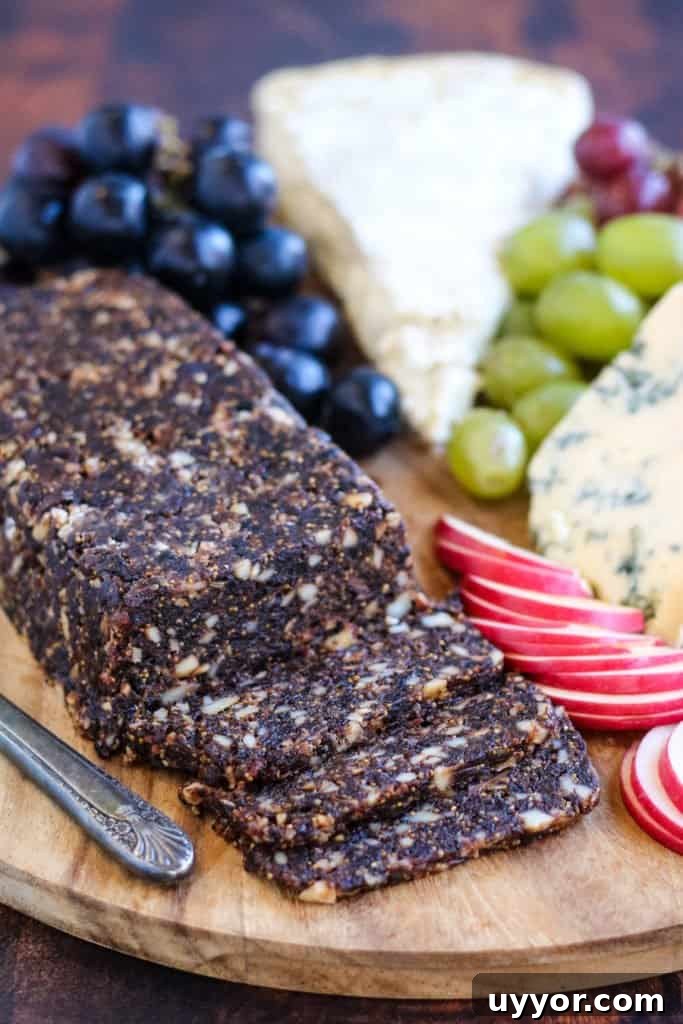 31 Must-Try Spanish Desserts to Savor Today 22 fig cake