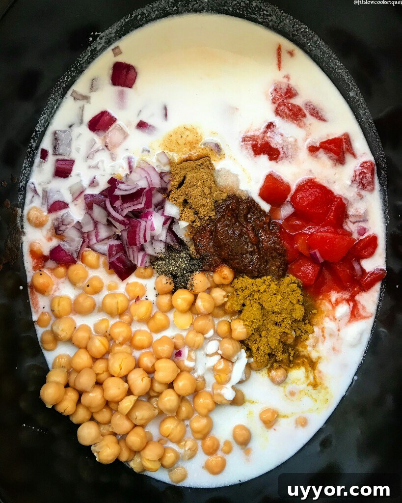 Slow-Cooker Coconut Chickpea Curry (Vegan) 3 Chickpeas, coconut milk, and a few other simple ingredients slow cooker together in this flavorful vegan/vegetarian curry.