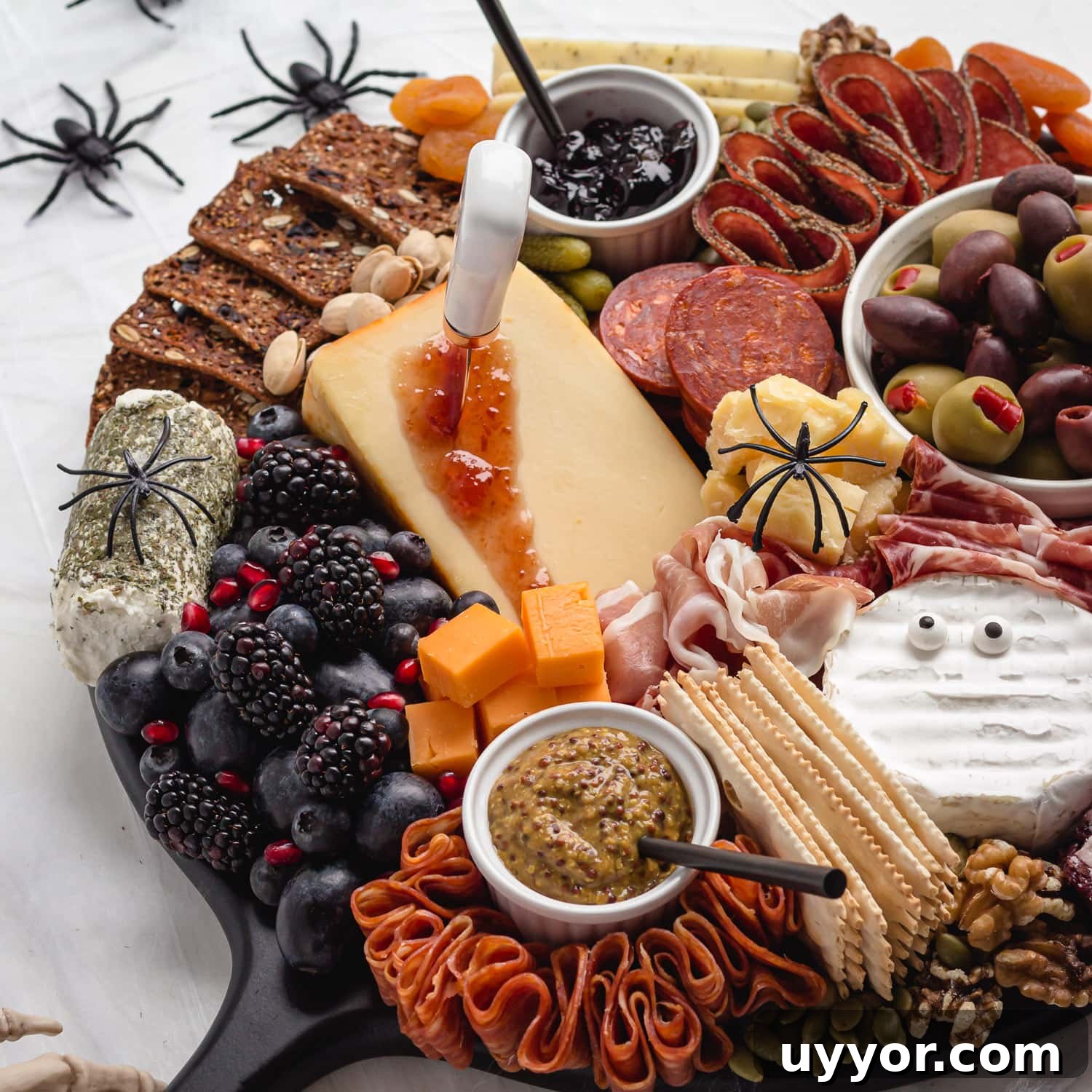 A simple Halloween charcuterie board.