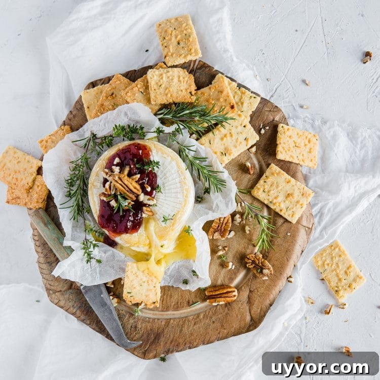 Baked Brie With Cranberry Sauce