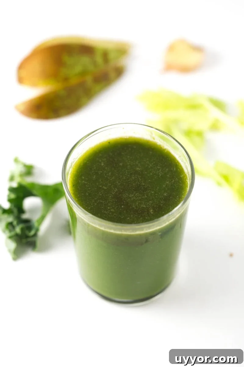 Green Juice for Digestion: Natural Digestive Aid and Detox 2 Digestive aid green juice - This green juice is great to improve digestion naturally. It's made with ginger, so is a healthy alternative to coffee in the morning.