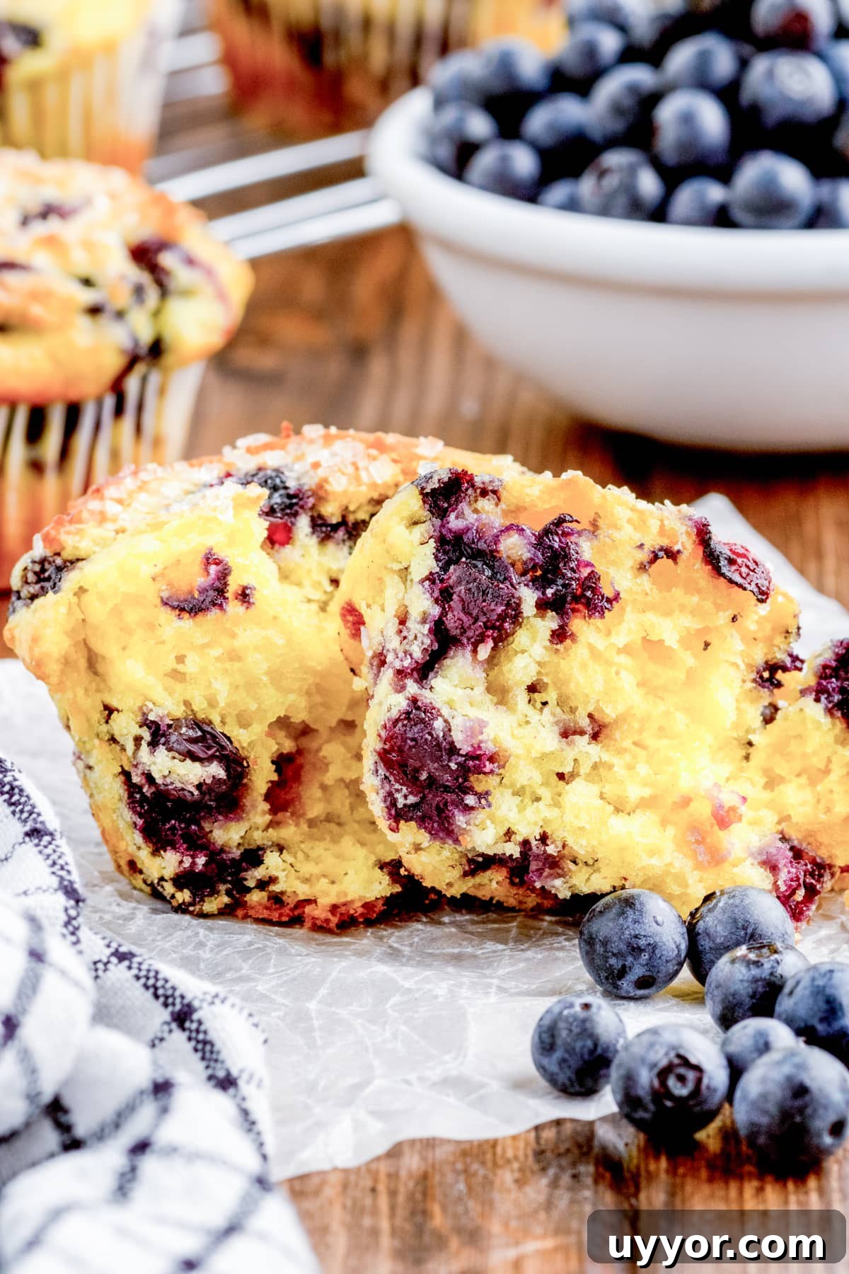 Blueberry Muffins from Cake Mix: Quick Homemade Recipe 9 img 83105 11