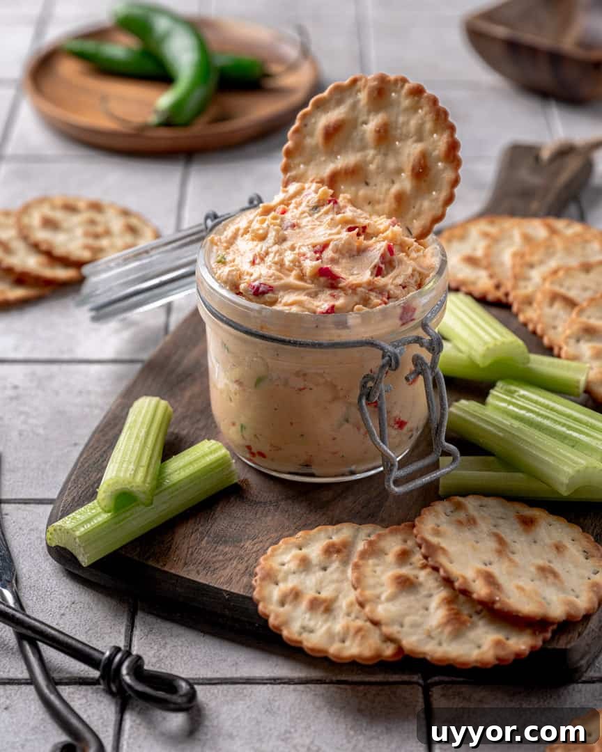 Homemade Southern Pimento Cheese Recipe (Authentic & Creamy) 2 Easy Homemade Southern Pimento Cheese Recipe